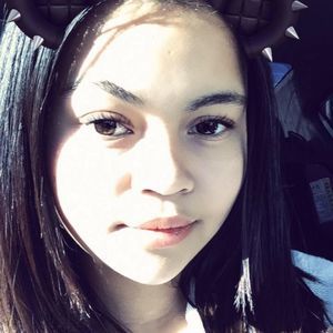 Meet your Posher, Ydania